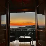 Golden View 아파트 아릴라스