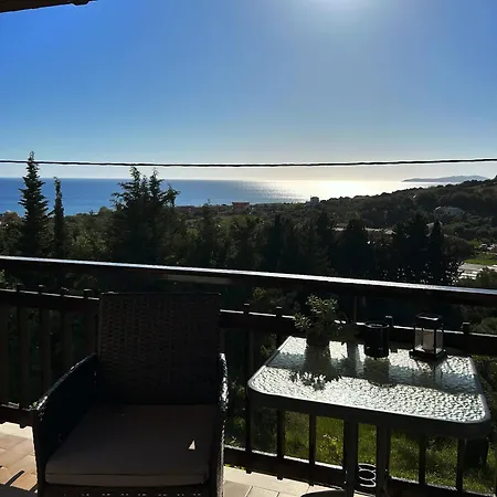 Апартаменты Golden View