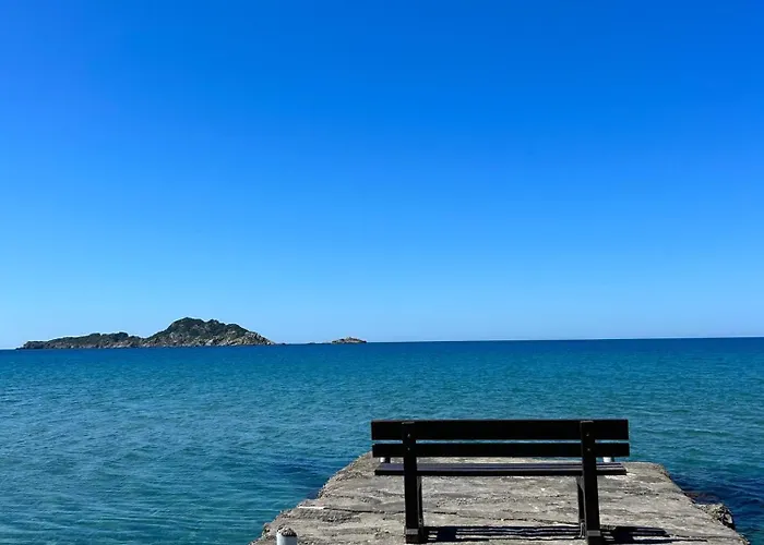 Golden View